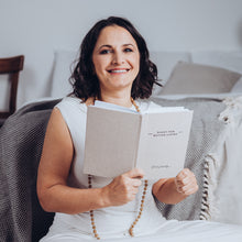 Naložite sliko v pregledovalnik galerije, Dnevnik s črnim napisom